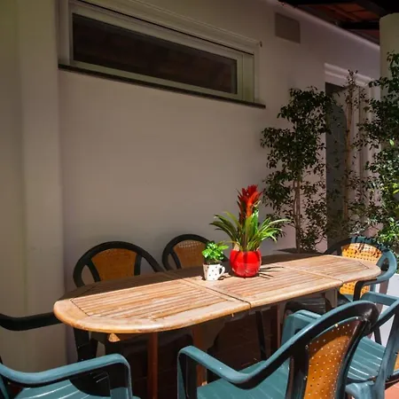 Appartement A Due Passi Dal Mare Gelso